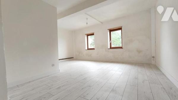 Maison de village individuelle