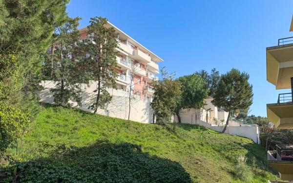 Appartement à vendre    2 pièces • 53,33 m2 Nice