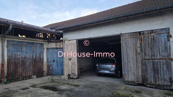 Loft / Atelier à vendre de 200 m²