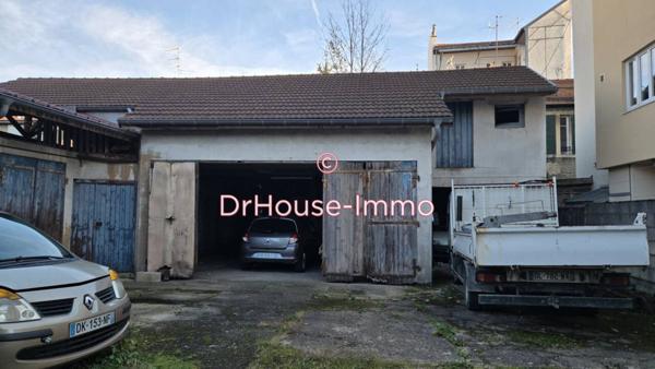 Loft / Atelier à vendre de 200 m²