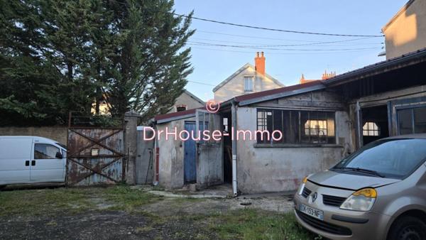 Loft / Atelier à vendre de 200 m²