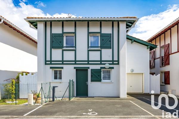 Maison 5 pièces de 95 m² à Ustaritz (64480)