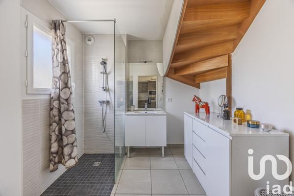 Maison 5 pièces de 95 m² à Ustaritz (64480)