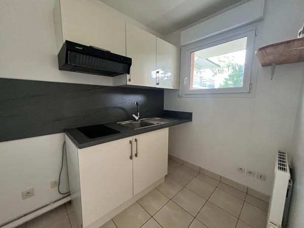 Appartement à vendre sur la commune de L'Isle Adam - 2 pièces avec balcon
