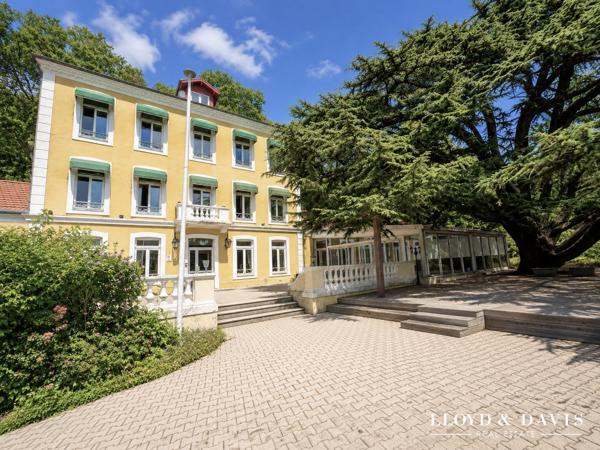 Domaine de caractère – Hôtel – Événementiel – Résidence de tourisme – Valence/Ardèche