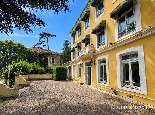 Domaine de caractère – Hôtel – Événementiel – Résidence de tourisme – Valence/Ardèche