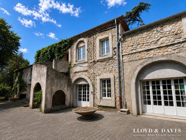 Domaine de caractère – Hôtel – Événementiel – Résidence de tourisme – Valence/Ardèche