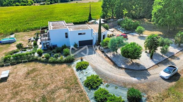 Villa 388 m², 2,3 hectares de terrain avec un panorama qui ne connaît aucune limite.