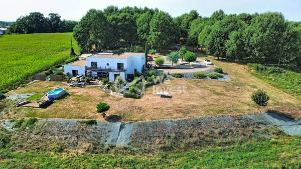 Villa 388 m², 2,3 hectares de terrain avec un panorama qui ne connaît aucune limite.