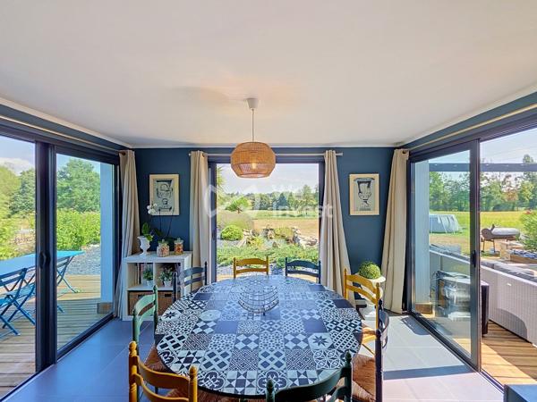 Villa 388 m², 2,3 hectares de terrain avec un panorama qui ne connaît aucune limite.
