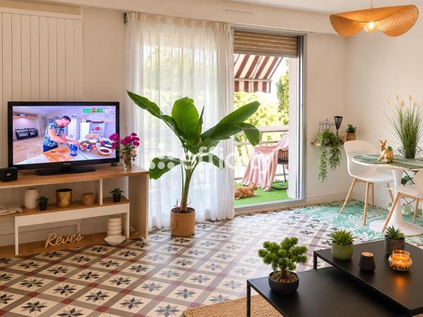 Appartement
         1 pièce
        - 29 m² 70 000 € *