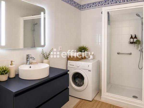 Appartement
         1 pièce
        - 29 m² 70 000 € *