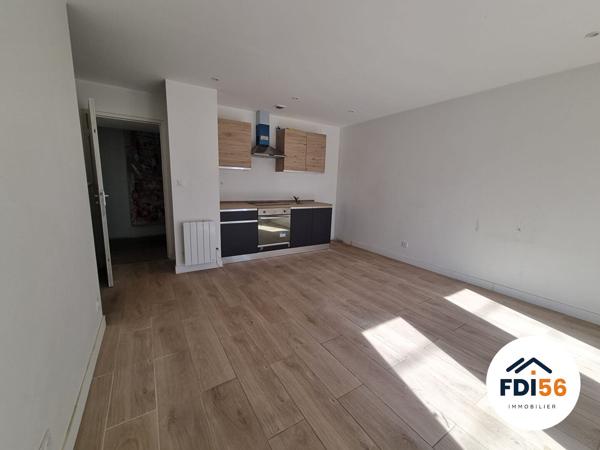 A VENDRE PROCHE GARE - APPARTEMENT T2 JARDIN RDC ET JARDIN - ETAT NEUF , Lorient