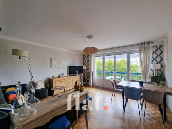 Appartement
                                                                                                                                                                                                                                                                                                                        4 pièce(s)                                                                                                                                                                                                          3 chambre(s)                                                                                                                                                                                                          92  m²