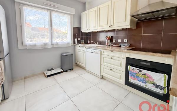 Maison à vendre    7 pièces • 148 m2 La Seyne-sur-Mer