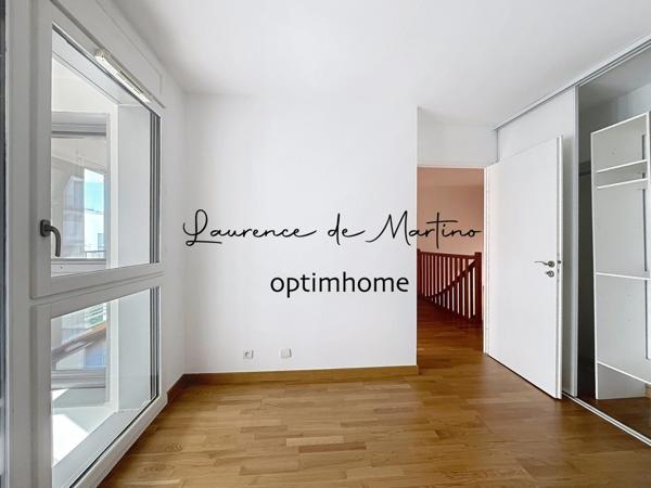 Duplex 3 pièces au 2ᵉ et 3ᵉ étage avec balcon, loggia, proche RER A Nanterre-Ville.