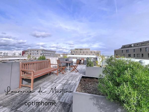 Duplex 3 pièces au 2ᵉ et 3ᵉ étage avec balcon, loggia, proche RER A Nanterre-Ville.