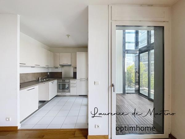 Duplex 3 pièces au 2ᵉ et 3ᵉ étage avec balcon, loggia, proche RER A Nanterre-Ville.