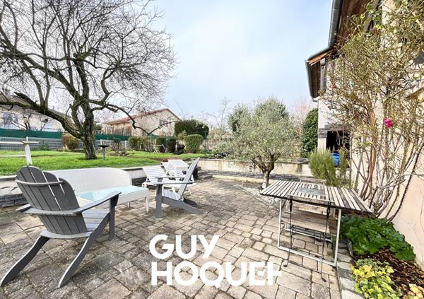 Maison de Caractère 3 Chs + Bureau, Salle de Jeux, Dépendances et Terrain de 735 m² - 71000 FLACE LES MACON