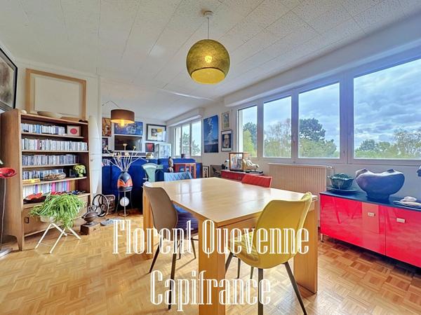 Appartement au dernier étage – garage - Cadre verdoyant, calme et proche des commodités