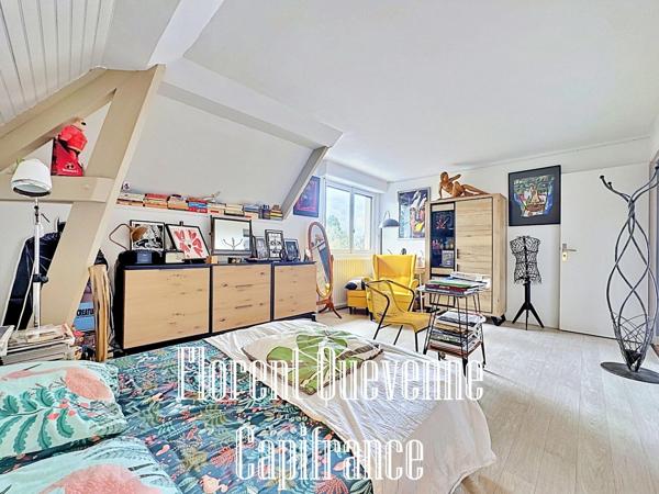 Appartement au dernier étage – garage - Cadre verdoyant, calme et proche des commodités