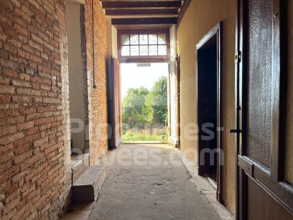 BOULOC - IMMEUBLE  15 pièce(s) 548 m2