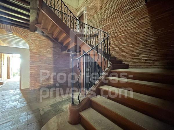 BOULOC - IMMEUBLE  15 pièce(s) 548 m2