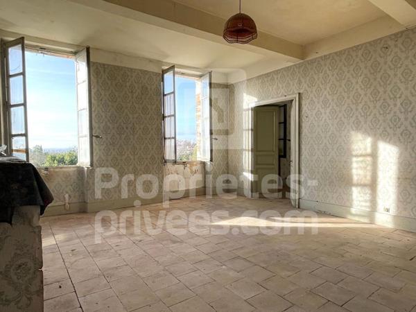 BOULOC - IMMEUBLE  15 pièce(s) 548 m2