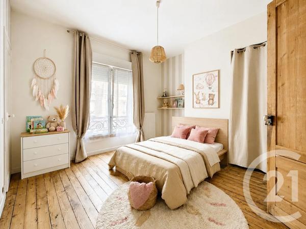 Appartement à vendre  4 pièces - 112 m 2   ARMENTIERES  - 59