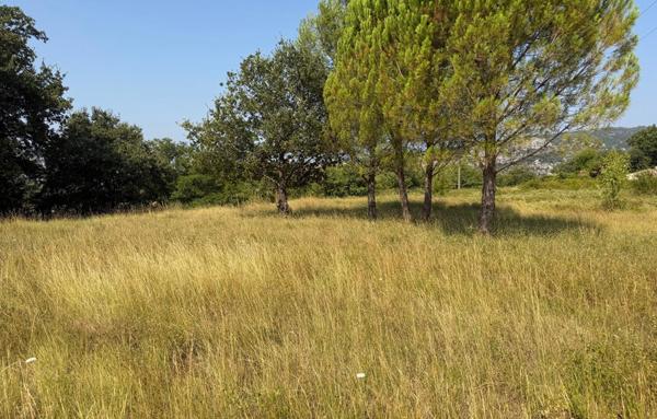 Terrain à Batir de 306 m²