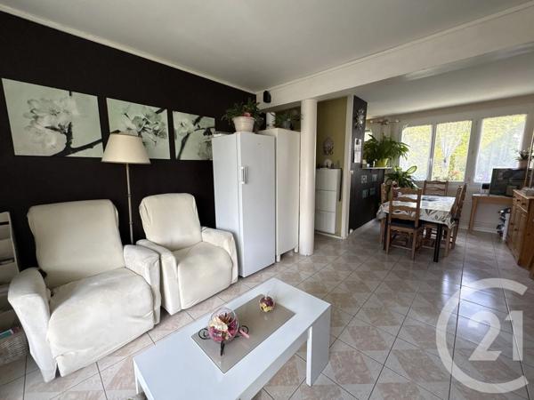 Appartement F4 à vendre  5 pièces - 76,09 m 2   ST QUENTIN  - 02