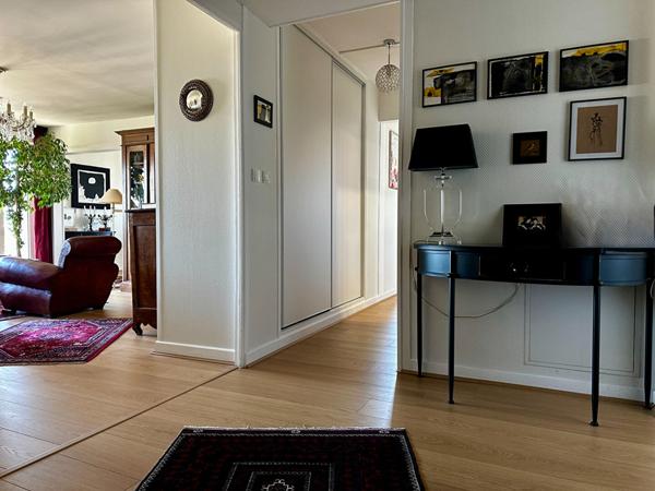 EPINAL - APPARTEMENT 110 m2 - 2 PARKINGS - 1 CAVE