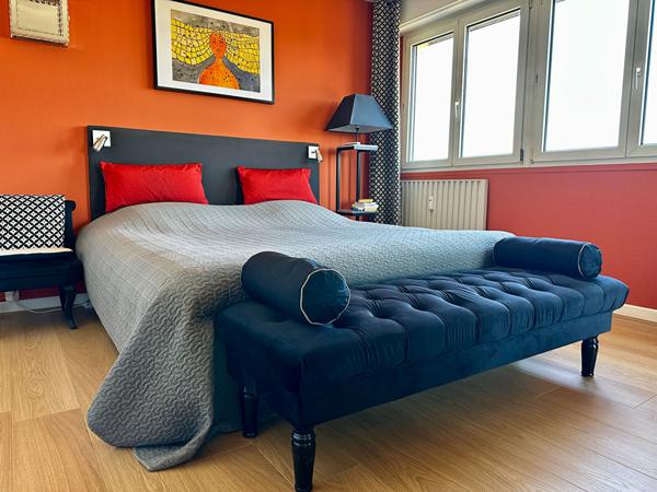 EPINAL - APPARTEMENT 110 m2 - 2 PARKINGS - 1 CAVE