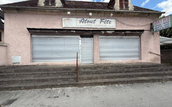 Immeuble à vendre    4 pièces • 480 m2 Genlis