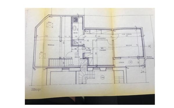 Immeuble à vendre    4 pièces • 480 m2 Genlis