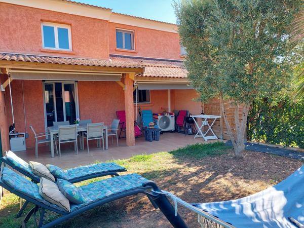 Cervione (20221) CERVIONE :A 100 m de la plage appartement en duplex d'environ 63 m2 dans une résidence avec piscine