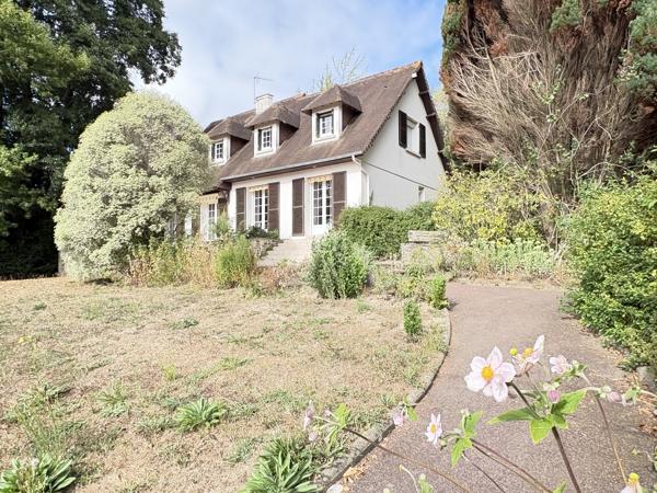 Maison
         6 pièces
        - 140 m² 335 000 € *