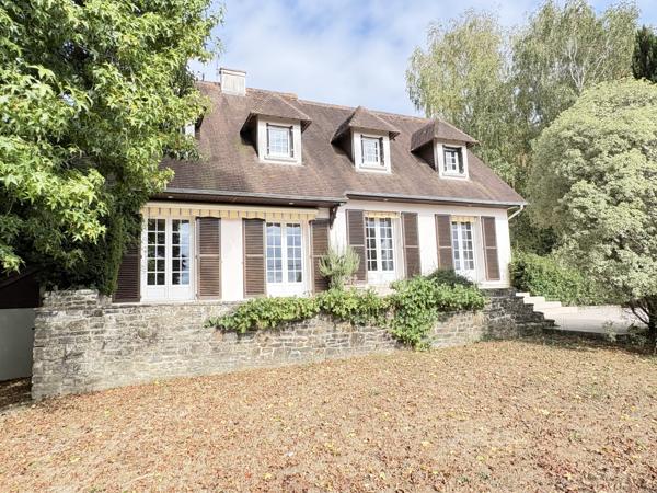 Maison
         6 pièces
        - 140 m² 335 000 € *