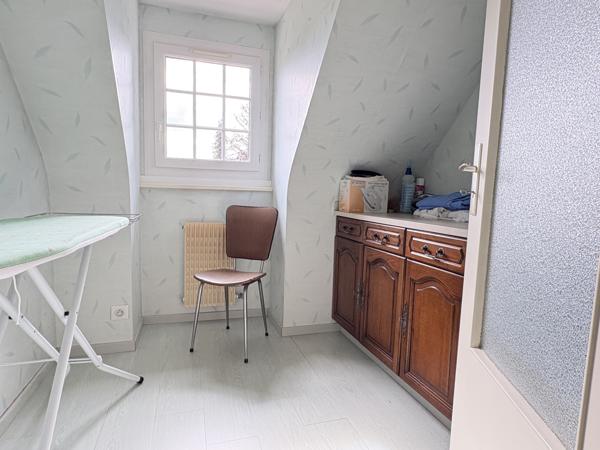 Maison
         6 pièces
        - 140 m² 335 000 € *