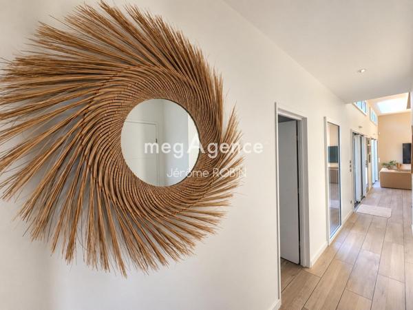 Maison à SAINTE-EULALIE, 33560 - 6 pièces 150m²