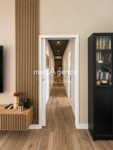 Maison à SAINTE-EULALIE, 33560 - 6 pièces 150m²