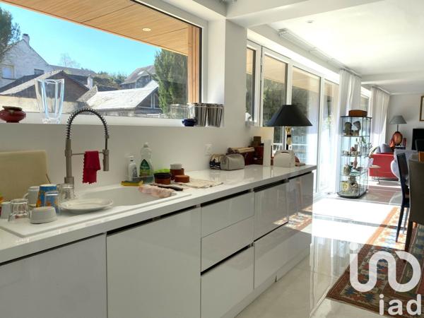 Maison d’architecte 9 pièces de 270 m² à Villennes-sur-Seine (78670)