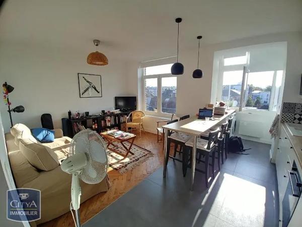 Appartement à louer 3 pièces 54.02m² Lille (59000)