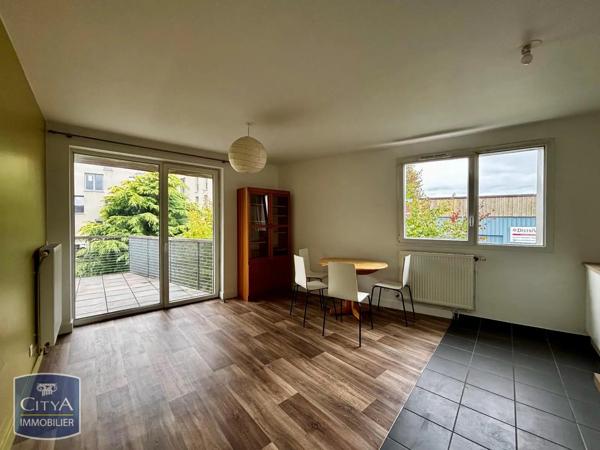Appartement à louer 2 pièces 41.55m² Lille (59000)
