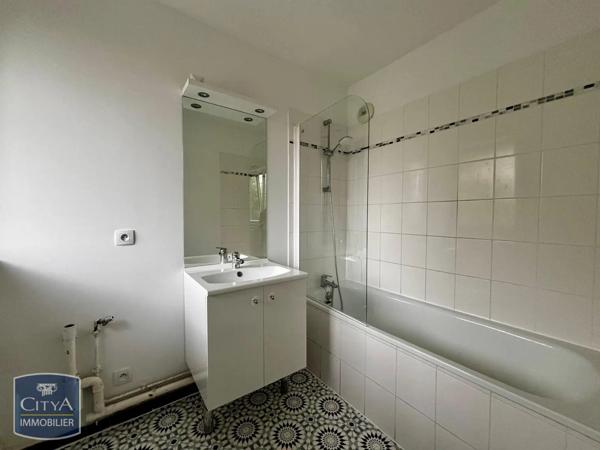 Appartement à louer 2 pièces 41.55m² Lille (59000)