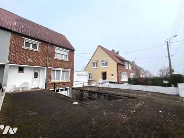 MAISON SEMI-MITOYENNE F4