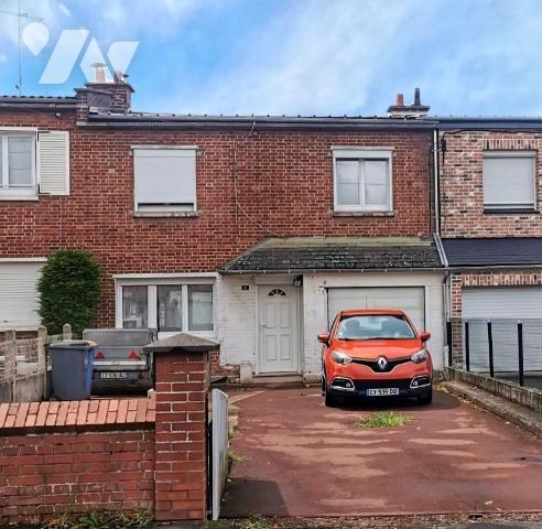 Arras, Maison de Résidence à rénover SH env. 98 m² avec jardin garage sur cave partielle 