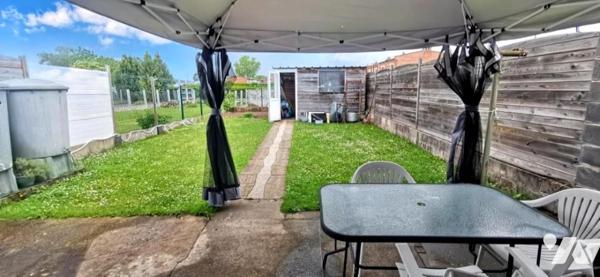 Arras, Maison de Résidence à rénover SH env. 98 m² avec jardin garage sur cave partielle 