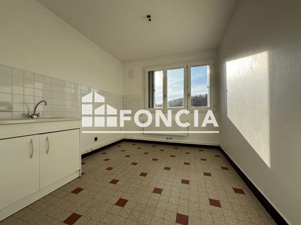 Location Studio 31.44 m² - 14 RUE SIMONDON Brignais 69530