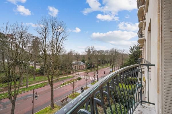 Vente Appartement de luxe Neuilly-sur-Seine 5 Pièces 121 m²